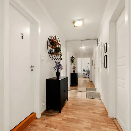 Cozy Family With Two Bedrooms Appartamento Drammen